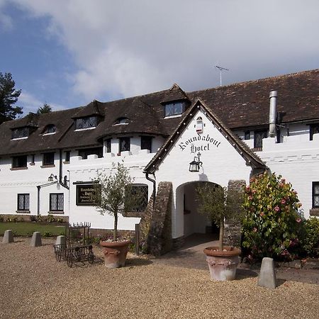 The Roundabout Hotel Pulborough Exterior foto